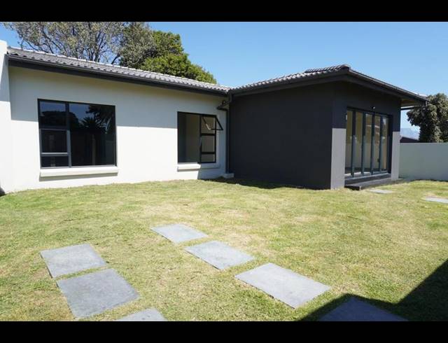 3 BEDROOM HOUSE FOR SALE IN BOTHASIG